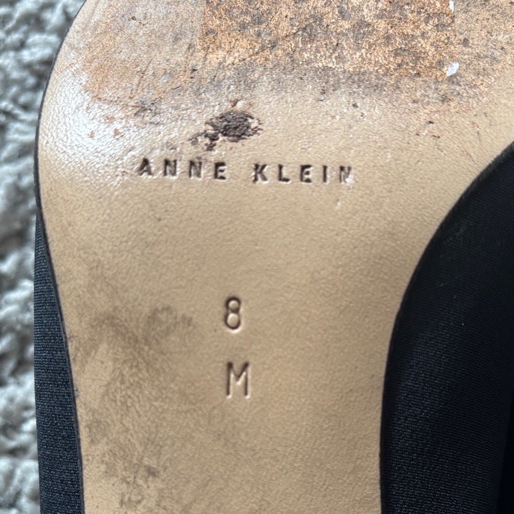 Anne Klein Black Square-Toe Mid Block Heel Pumps - Picture 10 of 13